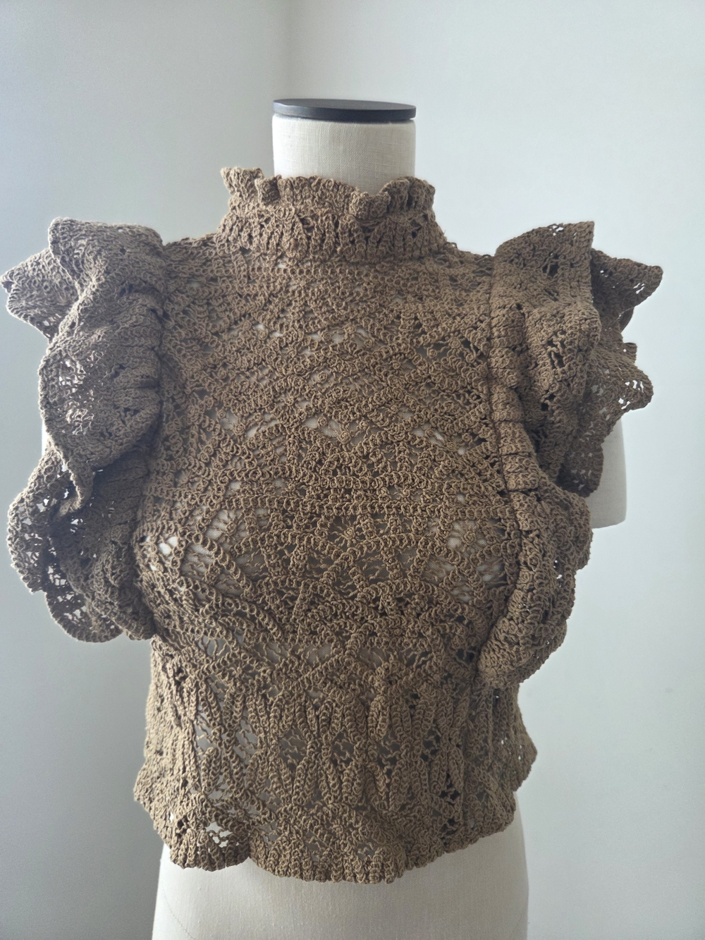 Zara Crochet Crop Top - Picture 3 of 9
